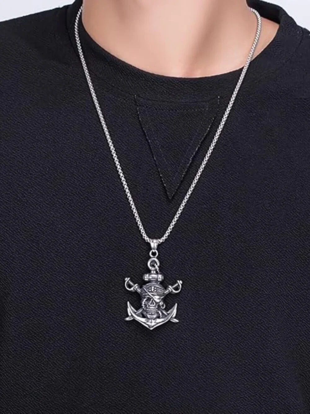BRAND NEW Gothic Pirate Skull Pendant Necklace With Skull Head